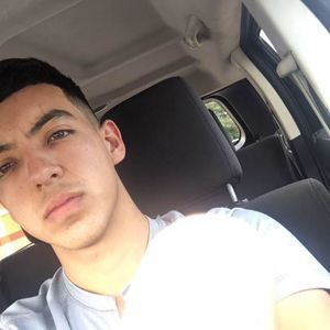 Meet your Posher, Edgardo jr.